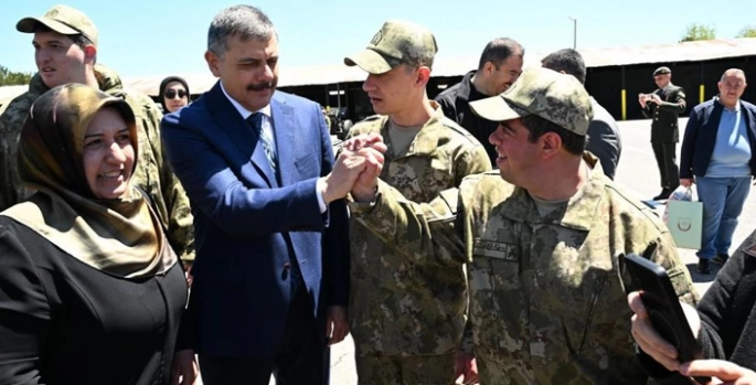 Vatan sevgisinde engel yok