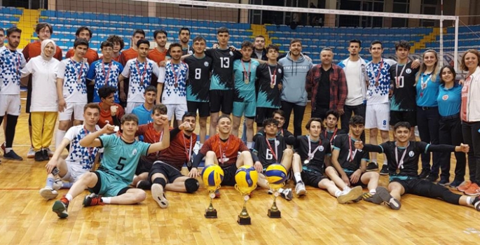 Voleybolda Aşkale çeyrek finalde