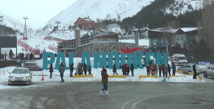 Yetim çocukların Palandöken’de kızak keyfi