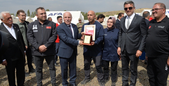 Yıldırım-2022 Tatbikatı nefes kesen görüntülere sahne oluyor