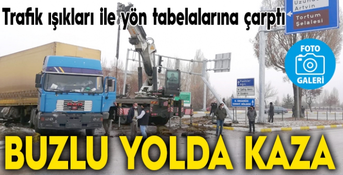 Yoldaki buzlanma trafik kazasına neden oldu