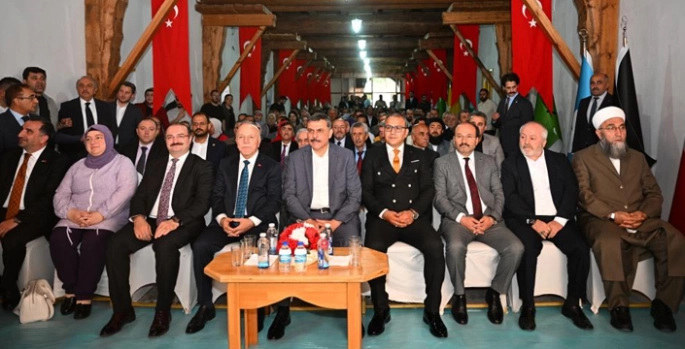 Zamana iz bırakanlara teşekkür