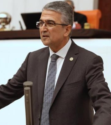 Prof. Dr. Aydın:  Aziz milletimizden başka dostumuz yok